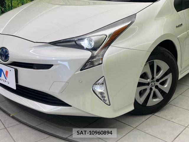 Toyota PRIUS 2017-12 282331-12