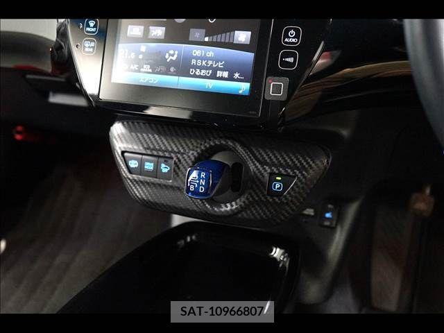 Toyota PRIUS PHV 2017-02 282583-11