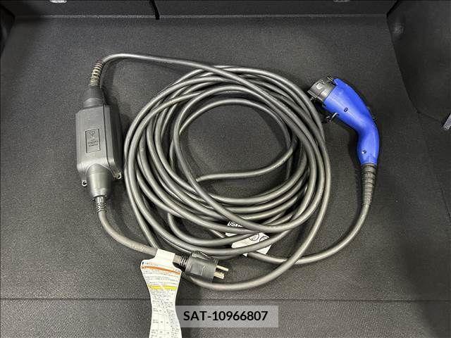 Toyota PRIUS PHV 2017-02 282583-6
