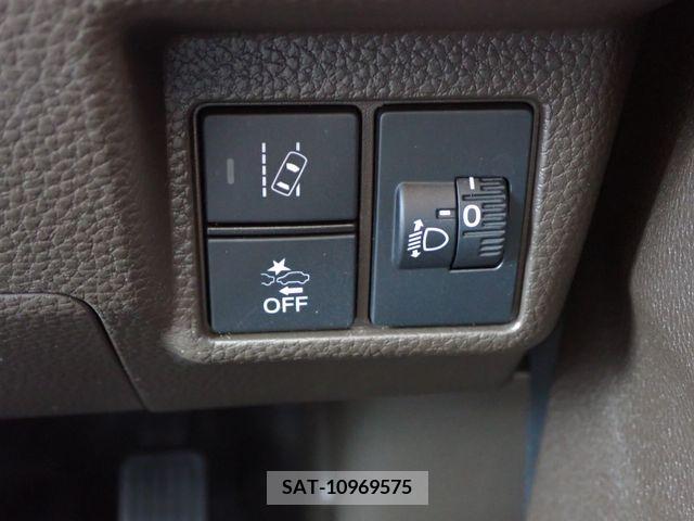 Honda N BOX 2021-05 334928-8