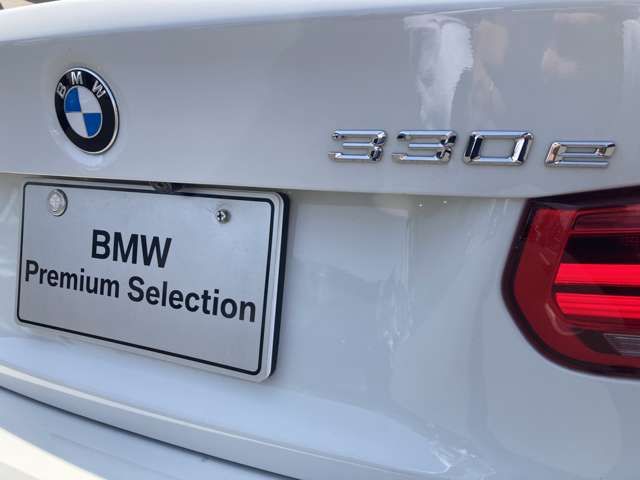 Bmw 3 SERIES 2017-08 22347-8