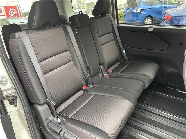 Nissan SERENA 2017-03 9763-12