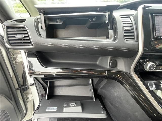Nissan SERENA 2017-03 9763-17