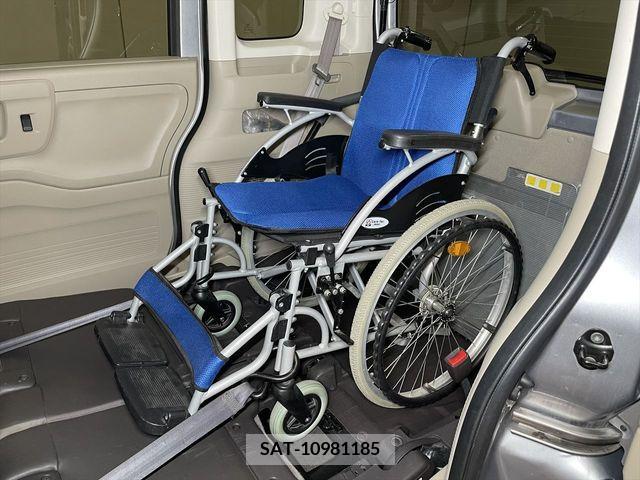 Honda N BOX 2019-03 278589-6