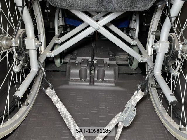 Honda N BOX 2019-03 278589-5