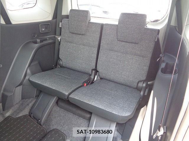 Toyota SIENTA 2024-07 368293-6