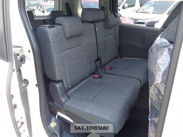 Toyota SIENTA 2024-07 368293-5