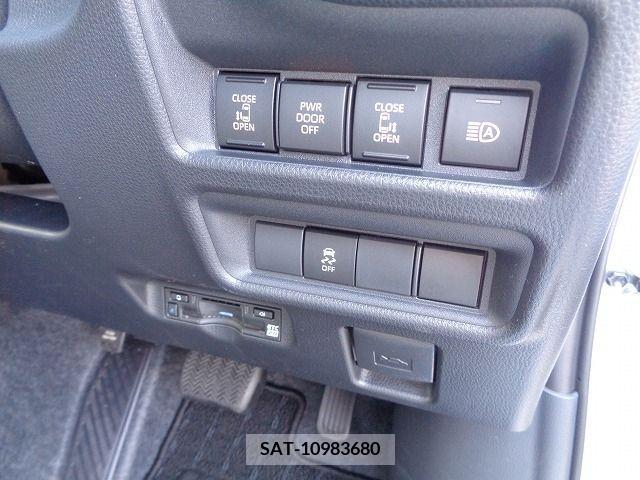 Toyota SIENTA 2024-07 368293-15