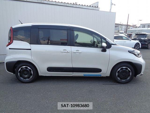Toyota SIENTA 2024-07 368293-27