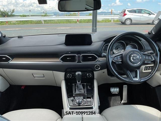 Mazda CX-8 2018-01 396268-1