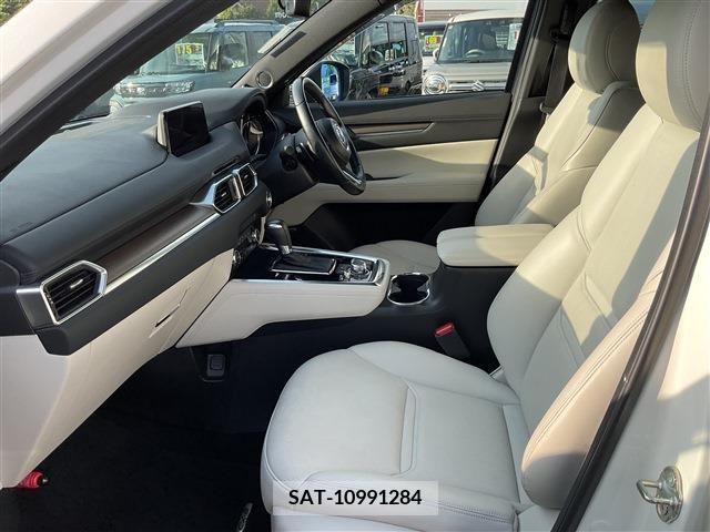 Mazda CX-8 2018-01 396268-27