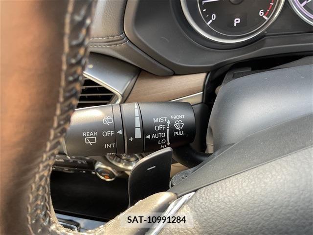 Mazda CX-8 2018-01 396268-17