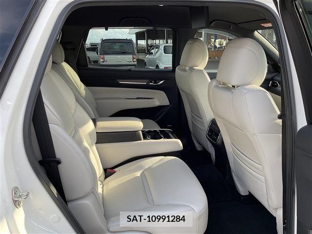Mazda CX-8 2018-01 396268-25