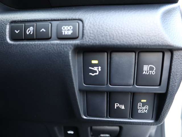 Lexus RC F 2020-12 22737-11