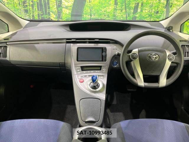 Toyota PRIUS 2012-07 322031-1