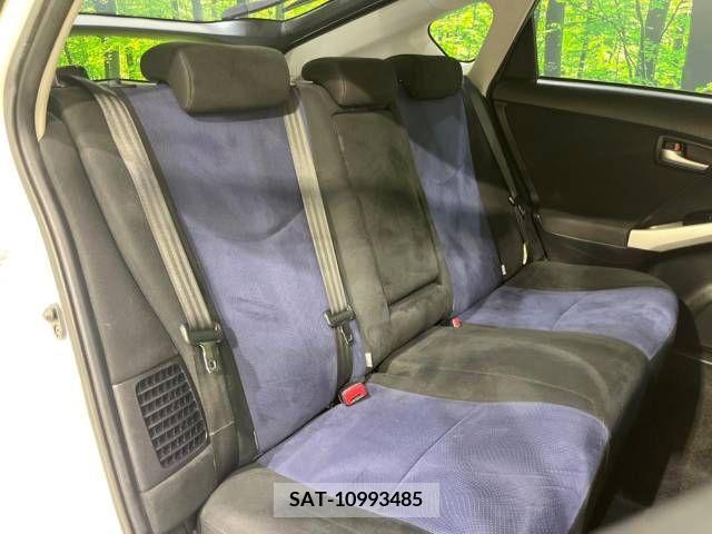 Toyota PRIUS 2012-07 322031-9