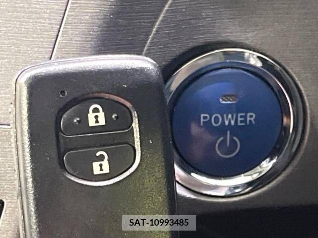 Toyota PRIUS 2012-07 322031-5