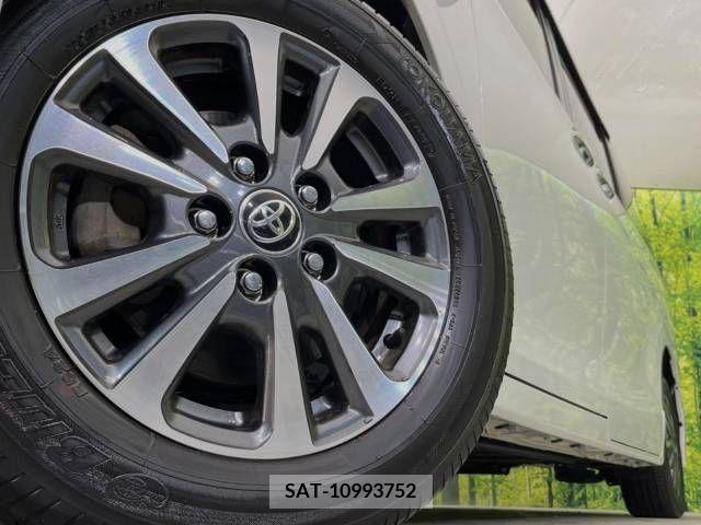 Toyota ESQUIRE 2019-03 217114-14