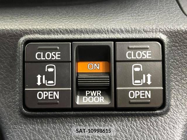 Toyota SIENTA 2017-12 368143-5