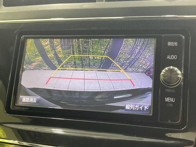 Toyota PRIUS ALPHA 2018-03 6449-4