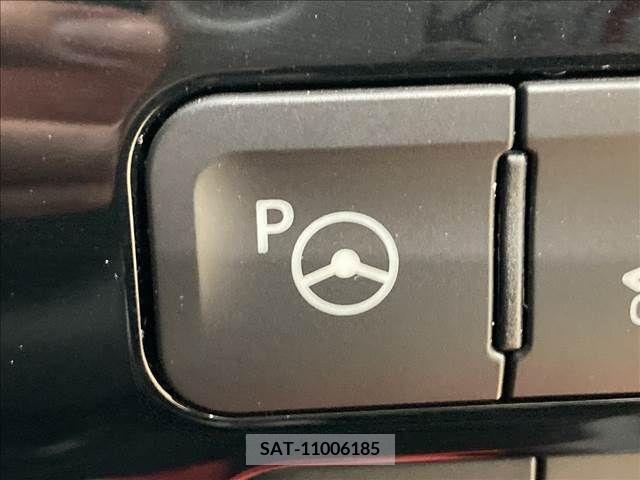 Toyota PRIUS 2016-08 211436-7
