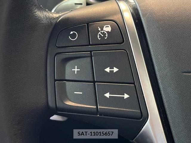 Volvo V40 2017-07 387310-9