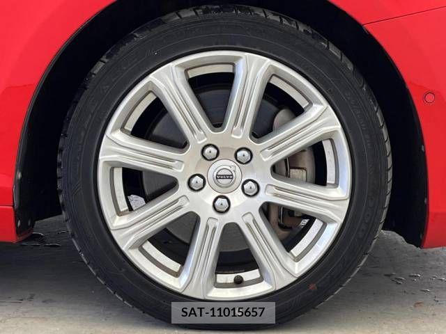 Volvo V40 2017-07 387310-15