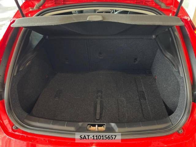 Volvo V40 2017-07 387310-13