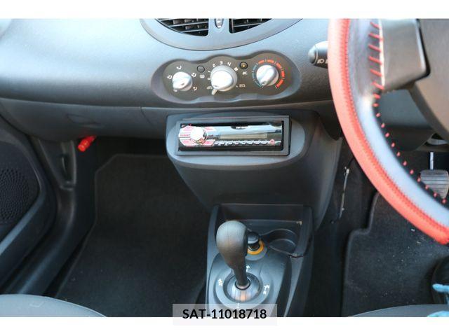 Renault TWINGO 2010-10 202481-4