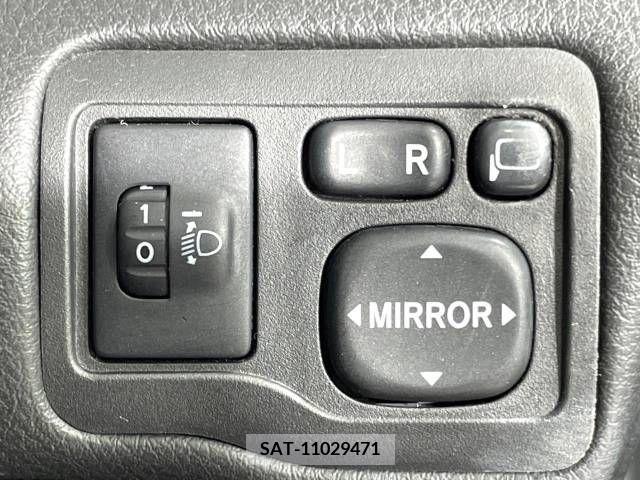 Toyota Aurion 2011-01 323202-5