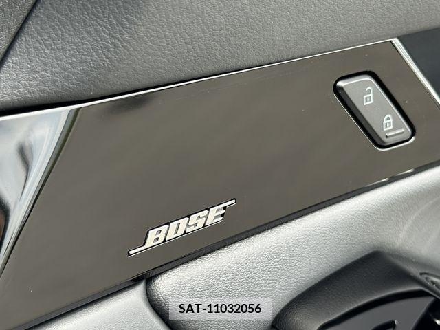 Mazda CX-30 2023-10 332361-12