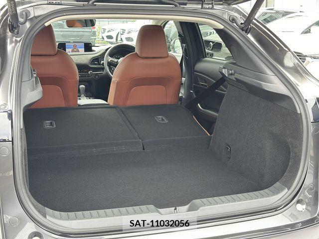 Mazda CX-30 2023-10 332361-17