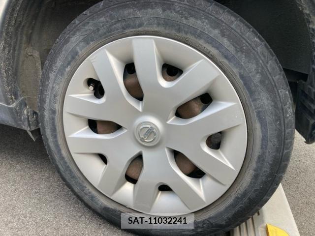 Nissan JUKE 2010-11 391609-7