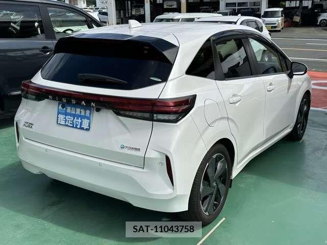 Nissan AURA 2021-12 356666-10