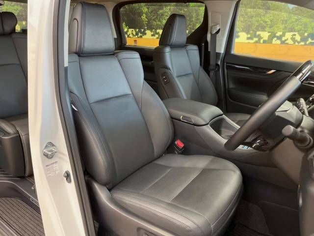 Toyota ALPHARD 2022-11 13702-10