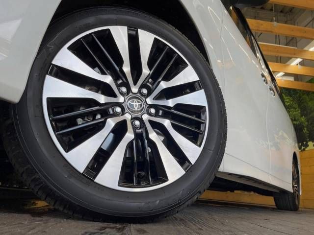 Toyota ALPHARD 2022-11 13702-14