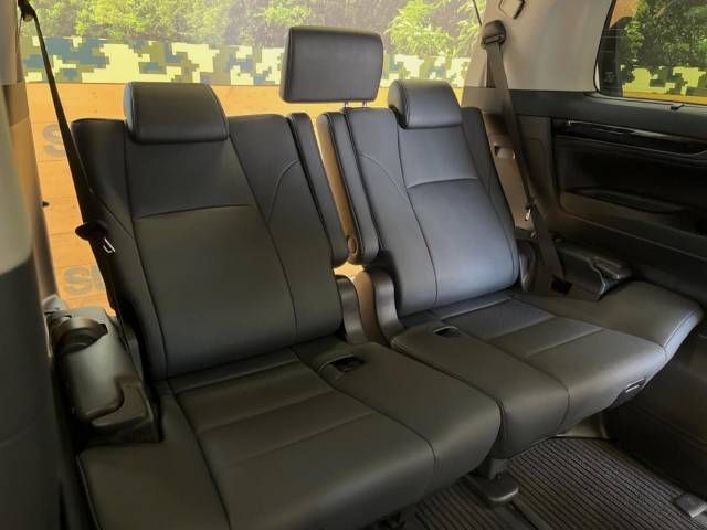 Toyota ALPHARD 2022-11 13702-12