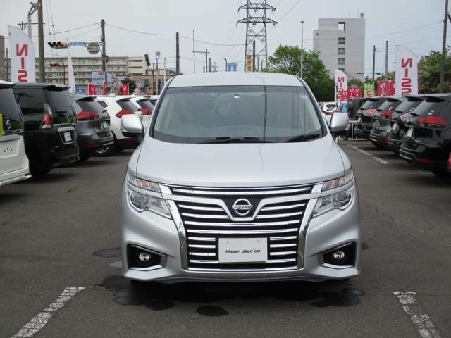 Nissan ELGRAND 2018-03 3431-2