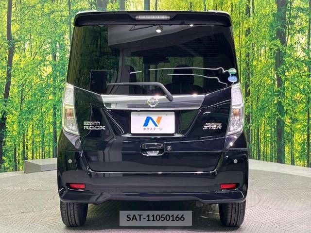 Nissan ROOX 2017-07 323838-15
