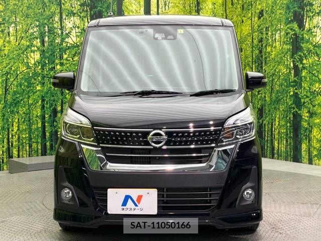 Nissan ROOX 2017-07 323838-14
