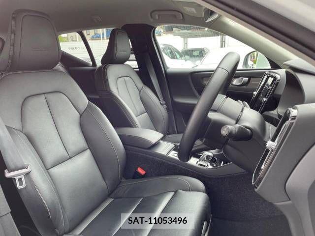 Volvo XC40 2019-11 288809-10