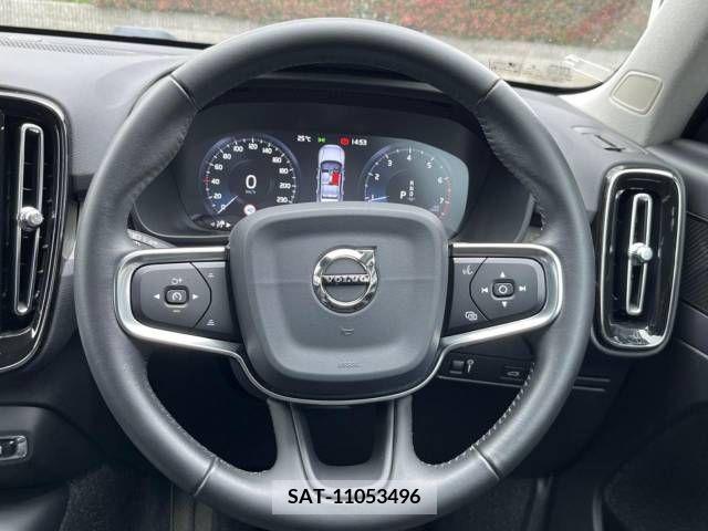 Volvo XC40 2019-11 288809-9