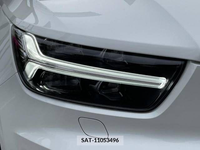 Volvo XC40 2019-11 288809-13