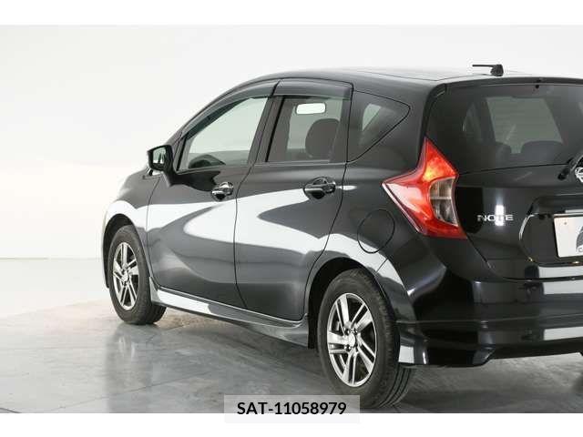 Nissan NOTE 2015-03 379769-7