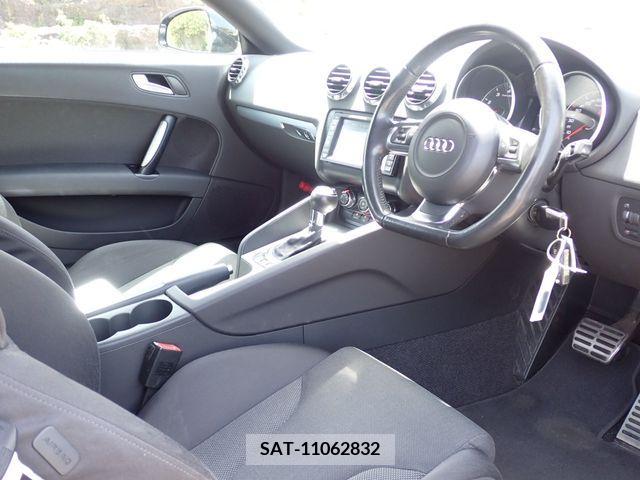 Audi TT 2009-09 229996-1