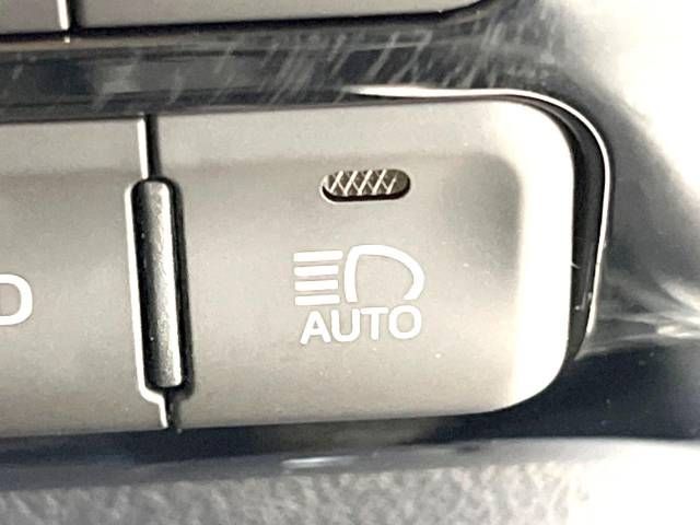 Toyota PRIUS 2017-03 16785-7