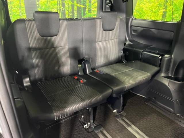 Toyota VOXY 2018-07 5420-10