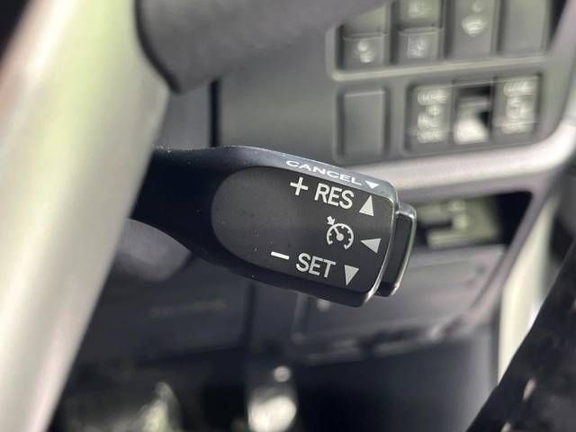 Toyota VOXY 2018-07 5420-6