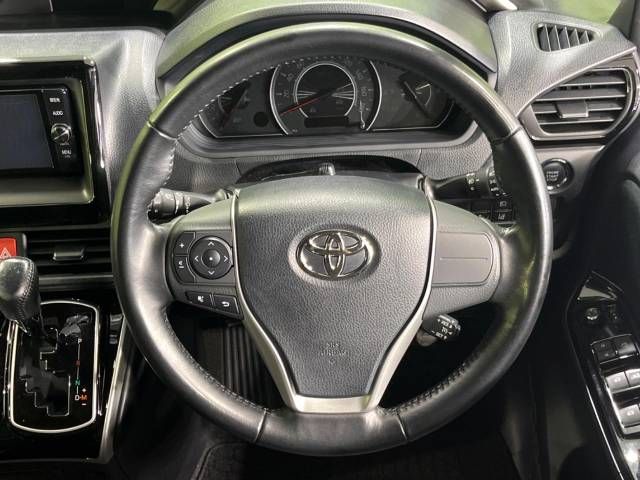 Toyota VOXY 2018-07 5420-12