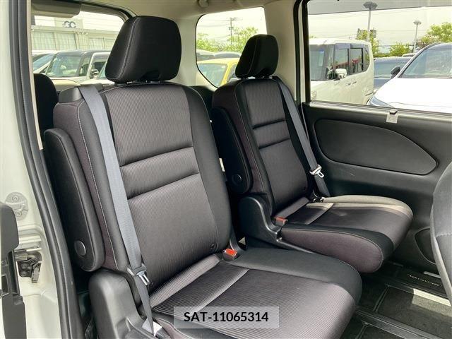 Nissan SERENA 2019-04 284260-17